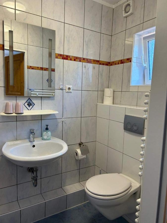Zimmer mit Dusche Pension Deichblick 1